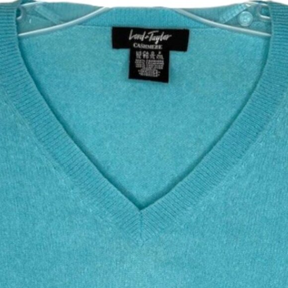 Lord & Taylor 100% Cashmere Long Sleeved V-Neck Sweater - Robin's Egg Blue - XL - Picture 4 of 9